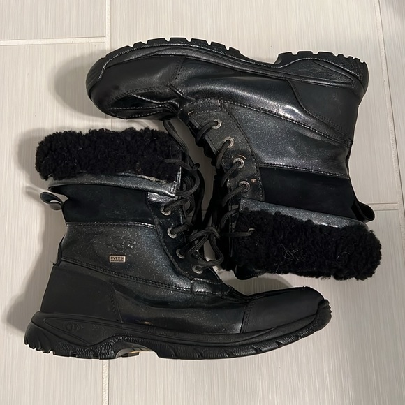 UGG Snow Boots - Picture 2 of 6